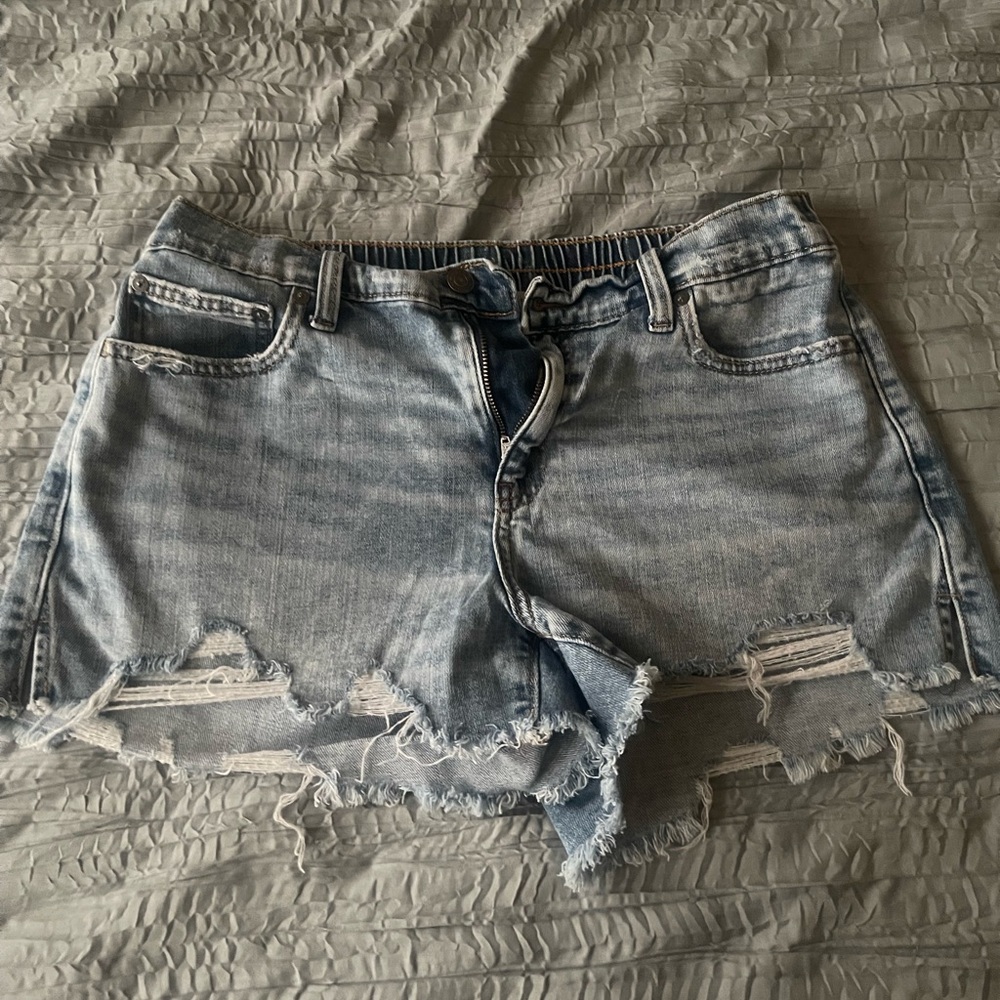Aerie medium wash shorts